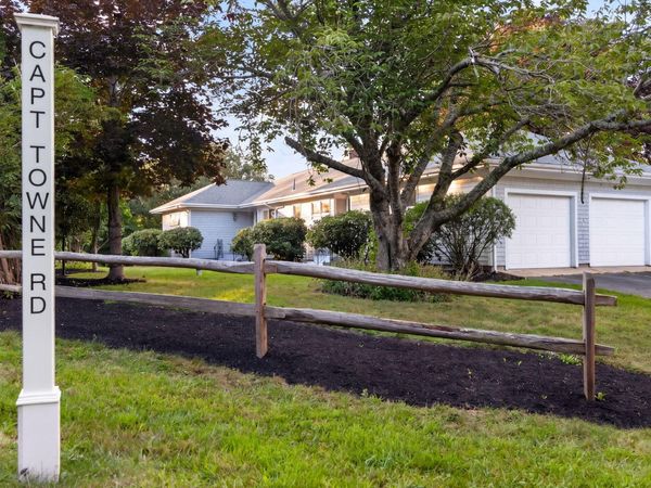 2 Captain Towne Road, East Sandwich, MA 02537