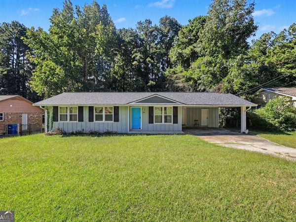 2810 FOXLAIR Trail, South Fulton, GA 30349