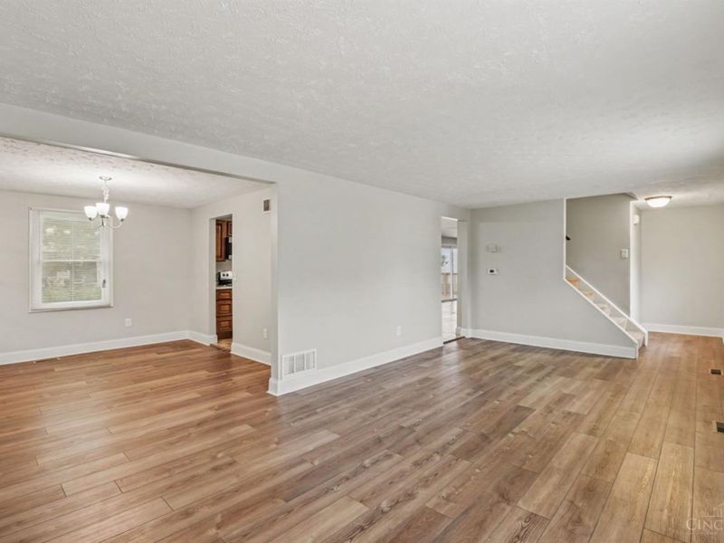 11258 Lodgeview Court, Forest Park, OH 45240 Photo 3