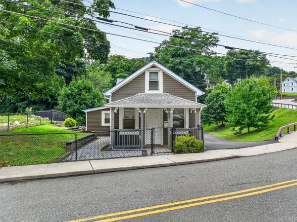83 Mountain Avenue , Highland Falls, NY 10928