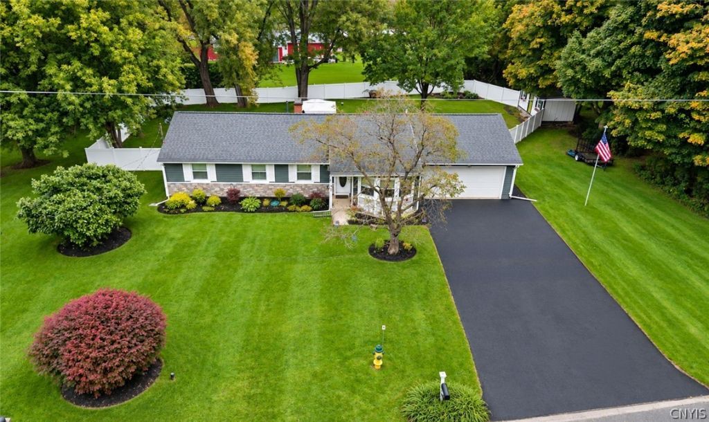 617 Dyke Road, Chittenango, NY 13037 Main Photo