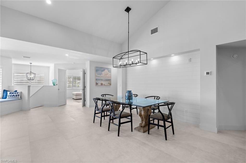 6855 San Marino Dr, Unit 201B, Naples, FL 34108 Photo