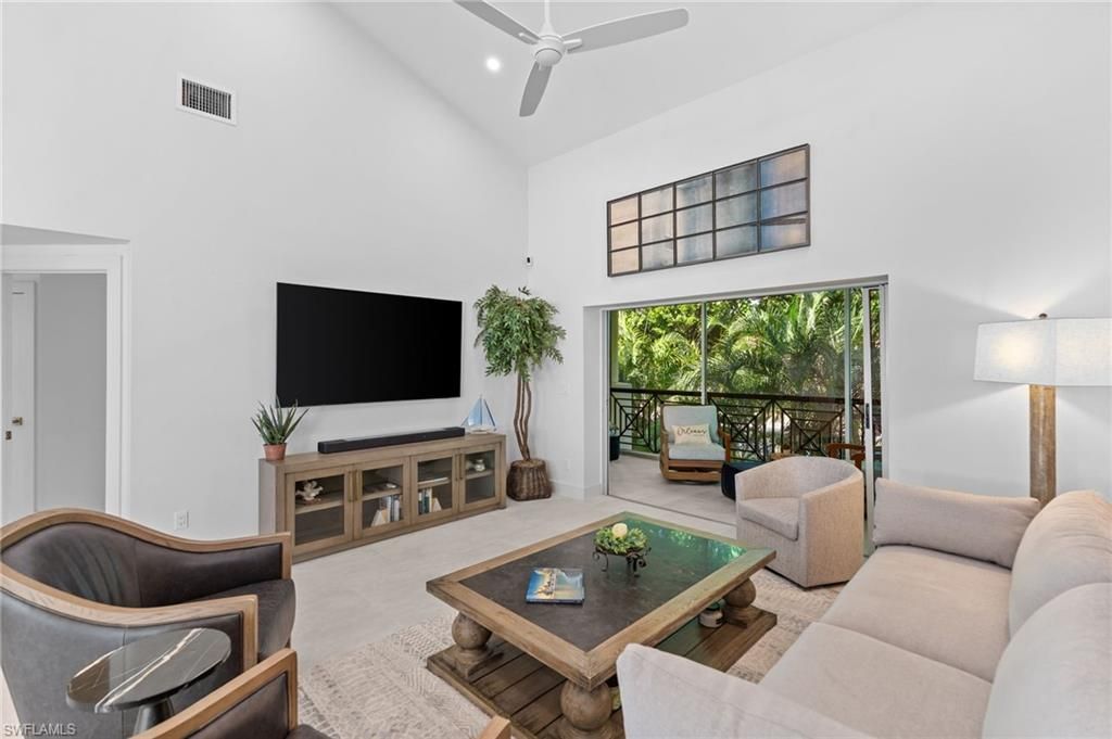 6855 San Marino Dr, Unit 201B, Naples, FL 34108 Photo