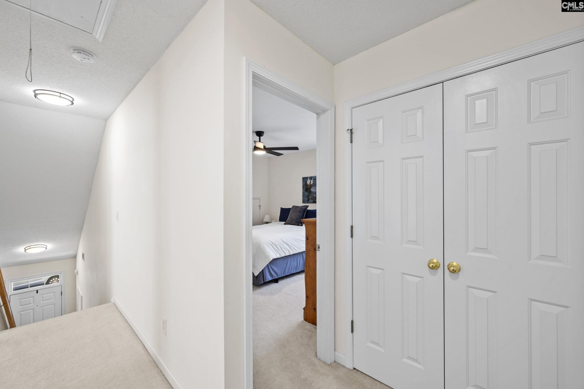 310 Castleburg Lane Photo 30