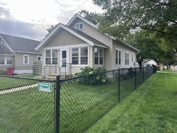 911 3rd Avenue NW, Austin, MN 55912