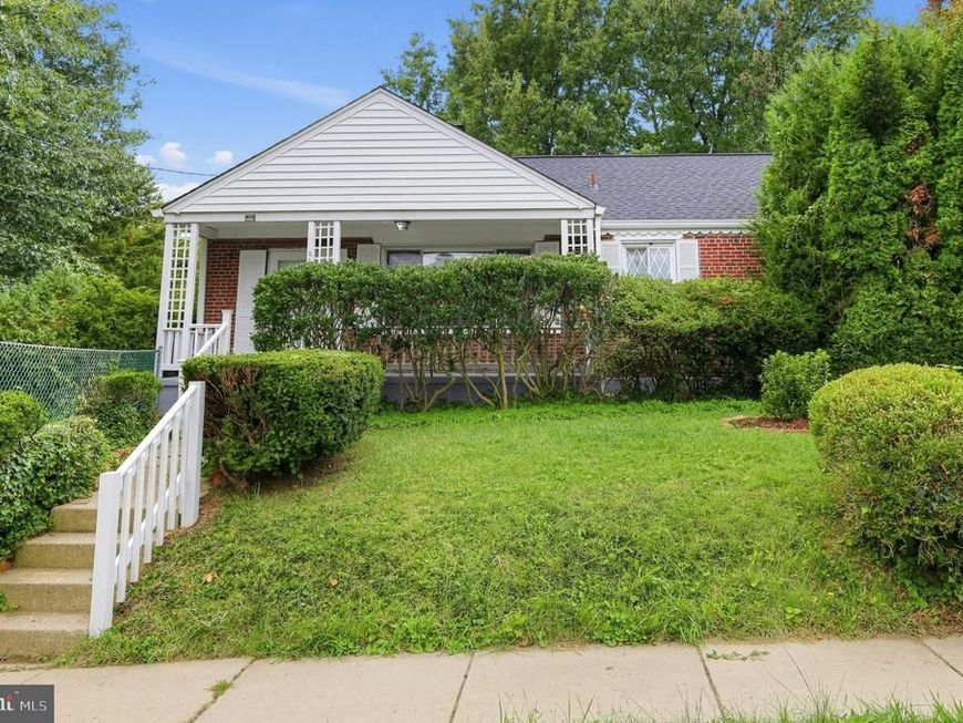 2400 Eugene Street, Silver Spring, MD 20902 Main Photo