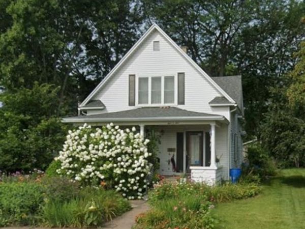 409 S Wacouta Avenue, Prairie du Chien, WI 53821