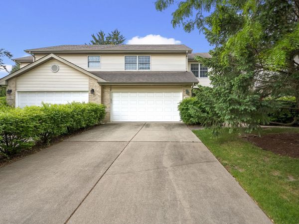 1015 Claremont Drive , Unit 1015, Downers Grove, IL 60516