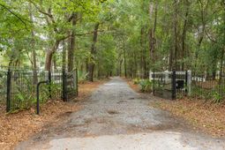 5616 Chaplins Landing Road photo 4
