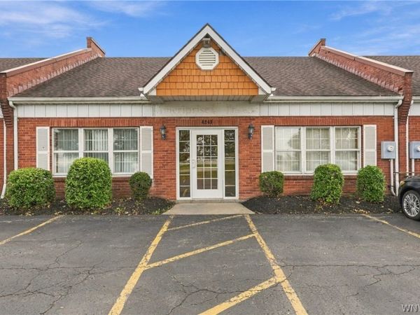 4241 Maple Road , Buffalo, NY 14226