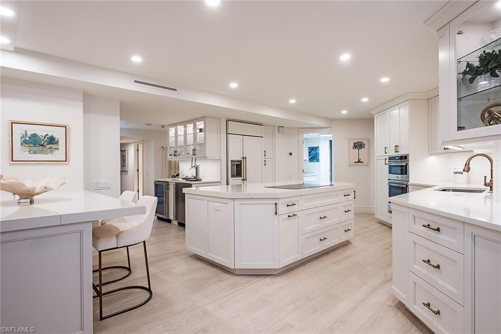 4401 Gulf Shore Blvd N, Unit 1001, Naples, FL 34103 Photo