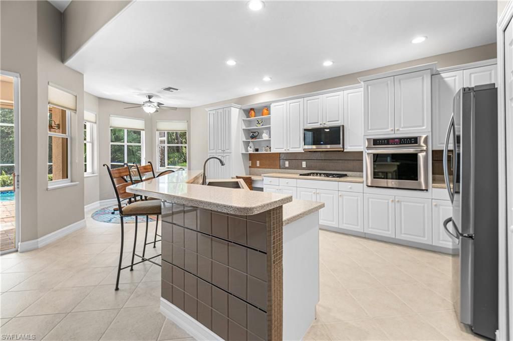 10512 Bella Vista Dr , Fort Myers, FL 33913 Photo