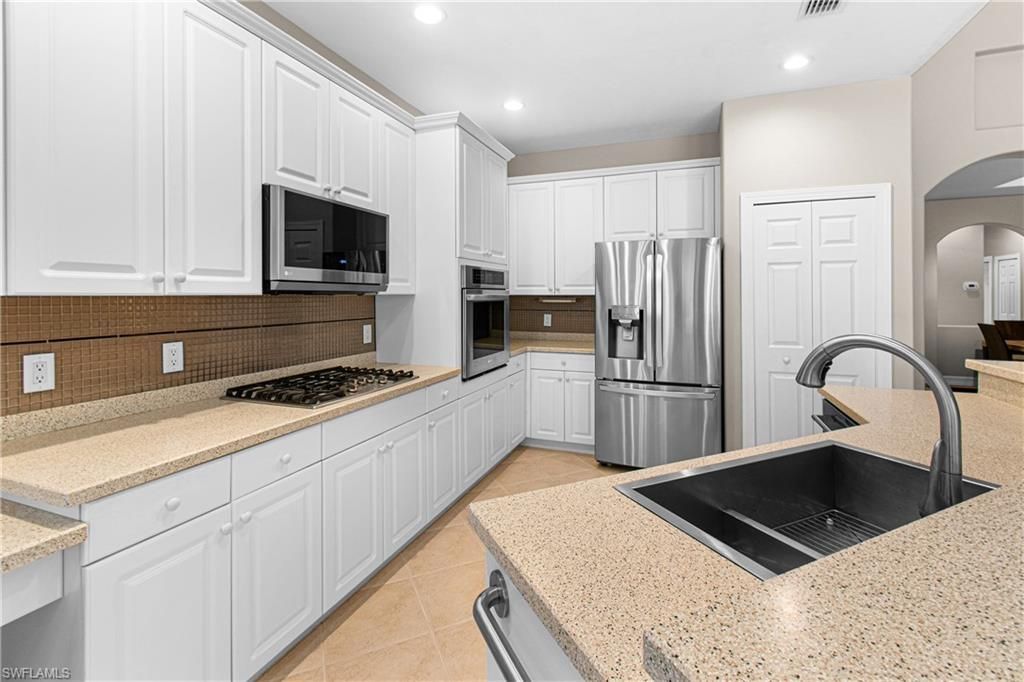 10512 Bella Vista Dr , Fort Myers, FL 33913 Photo