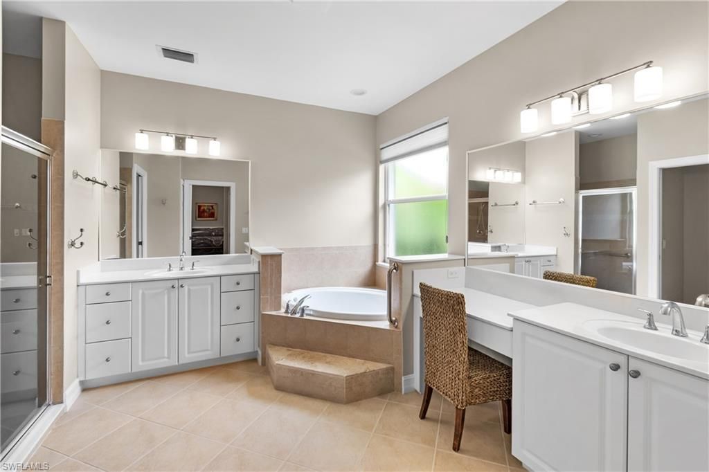 10512 Bella Vista Dr , Fort Myers, FL 33913 Photo
