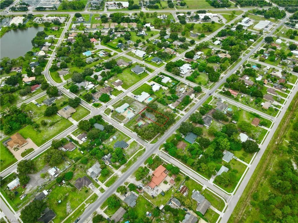 1003 New Market Rd W, Immokalee, FL 34142 Photo
