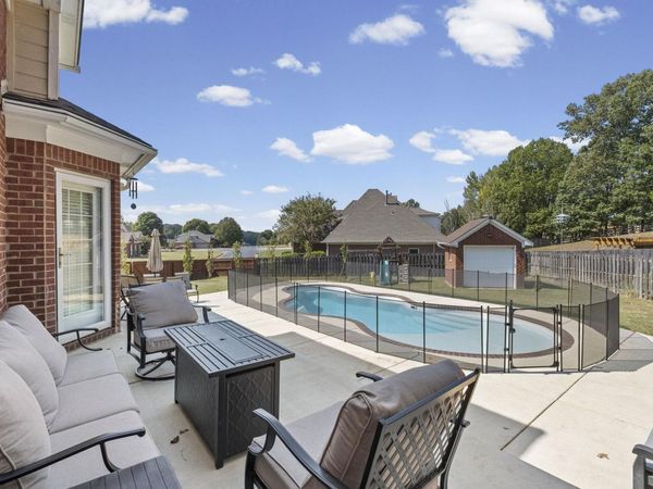 4073 PELICAN HILL CV, Lakeland, TN 38002