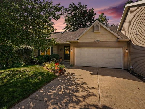1538 Beechtree Cmns, Unit 13, Grand Haven, MI 49417