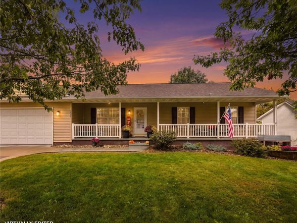 209 Agape , Urbana, IA 52345