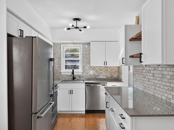 3943 Thomas Avenue N, Minneapolis, MN 55412