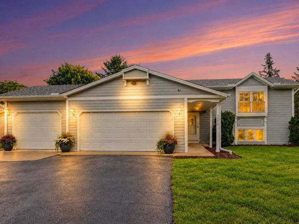 5710 Turtle Lake Road, Shoreview, MN 55126