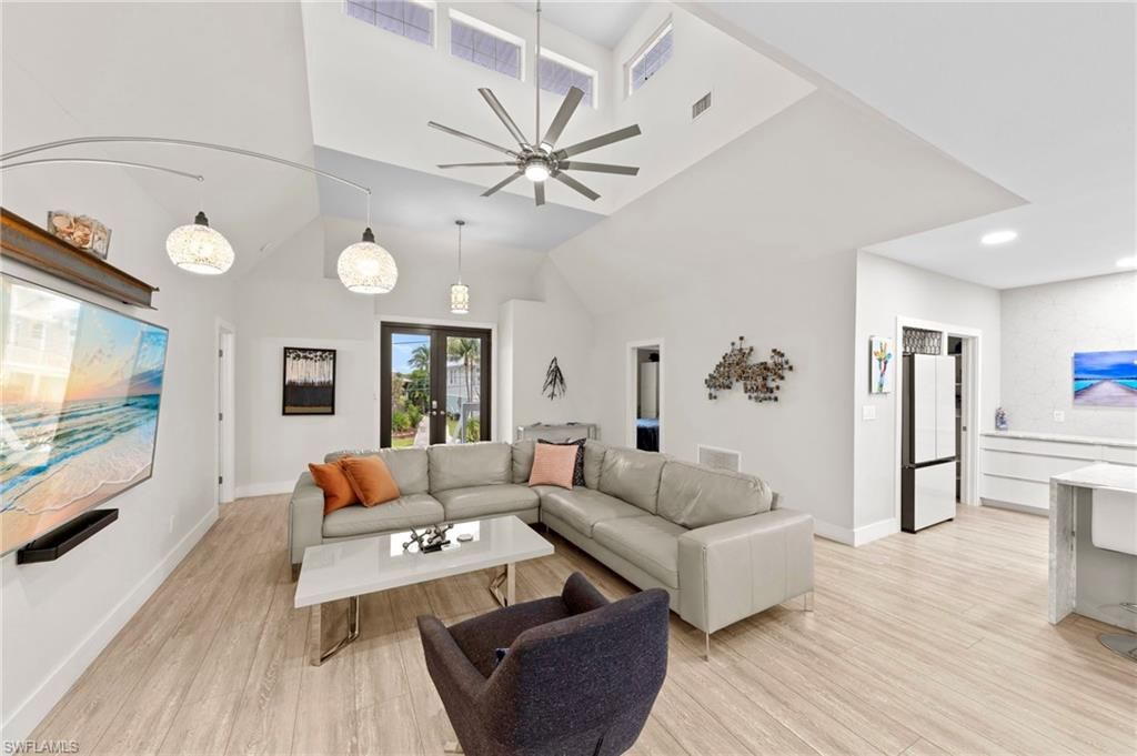 1282 Venetian Way , Naples, FL 34110 Photo