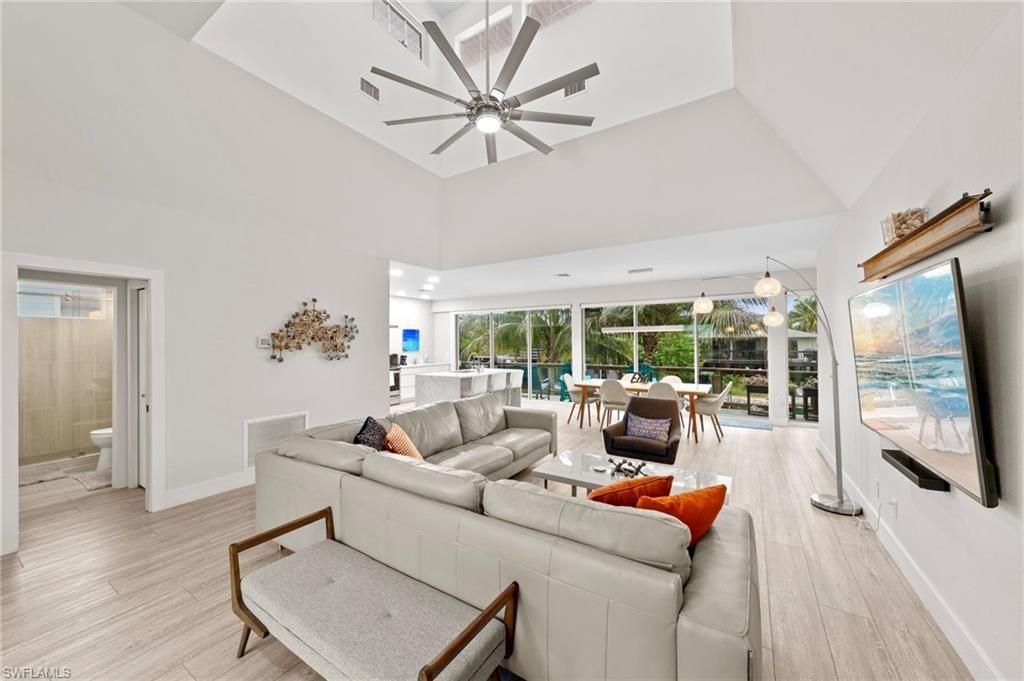1282 Venetian Way , Naples, FL 34110 Photo