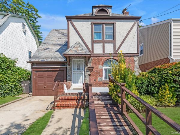203-15 100th Avenue , Hollis, NY 11423