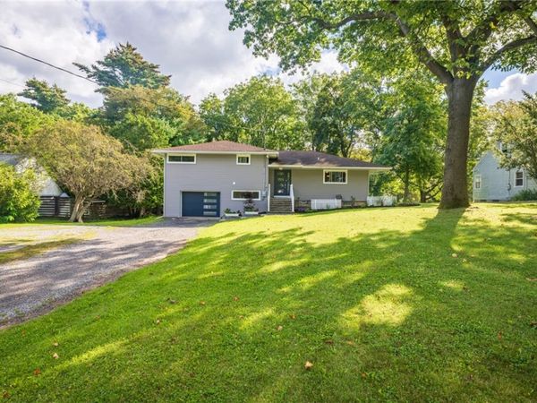 166 Moseley Road , Fairport, NY 14450