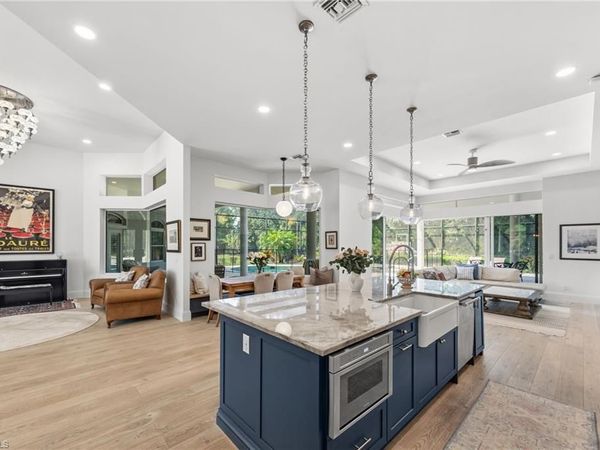 9235 The LN , NAPLES, FL 34109