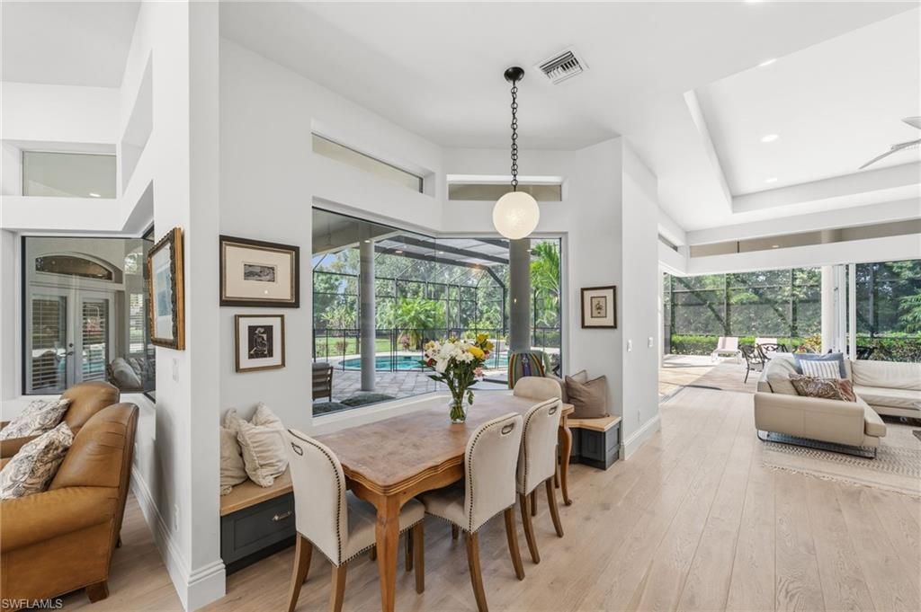 9235 The Ln , Naples, FL 34109 Photo