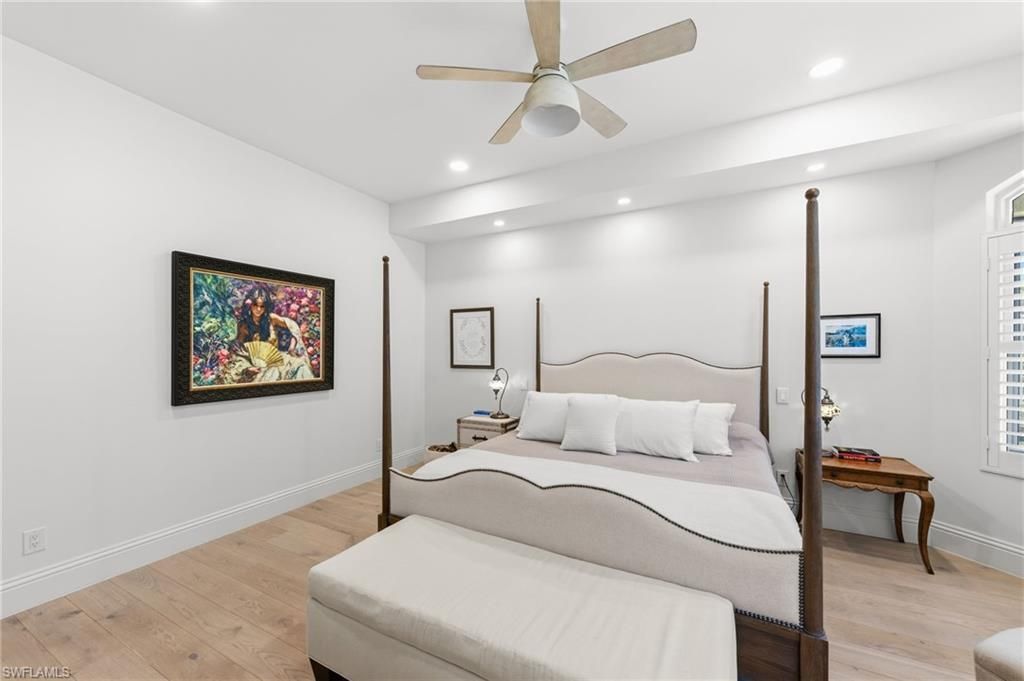 9235 The Ln , Naples, FL 34109 Photo