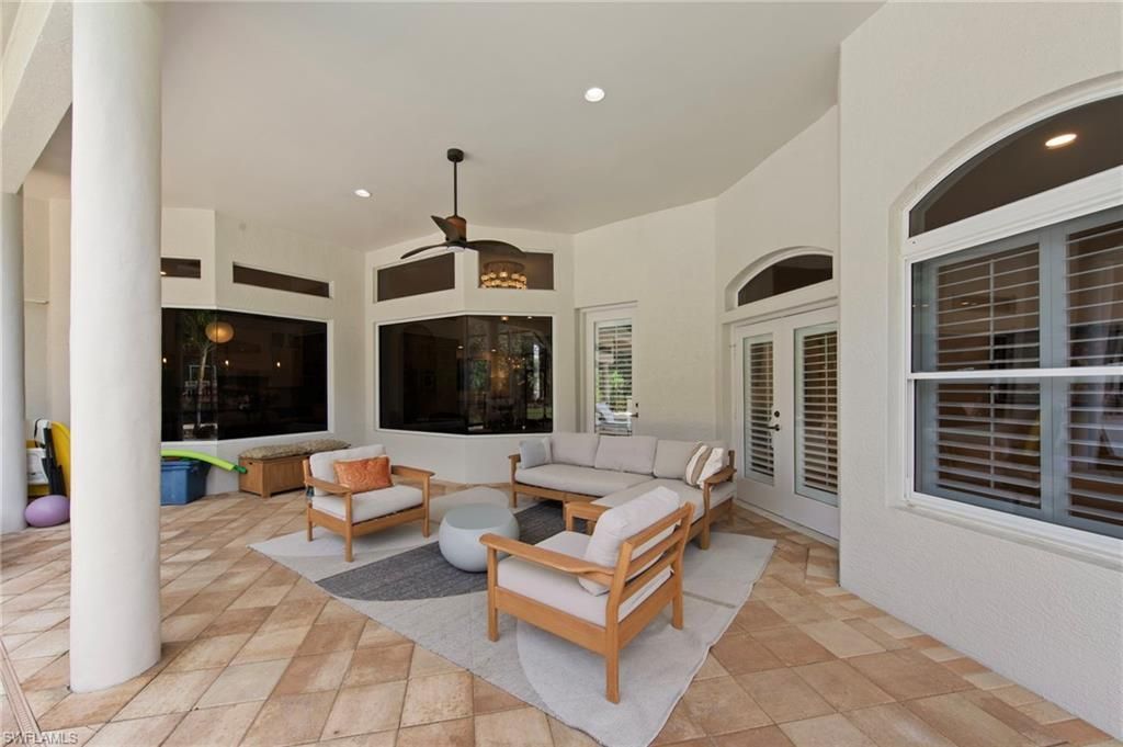 9235 The Ln , Naples, FL 34109 Photo