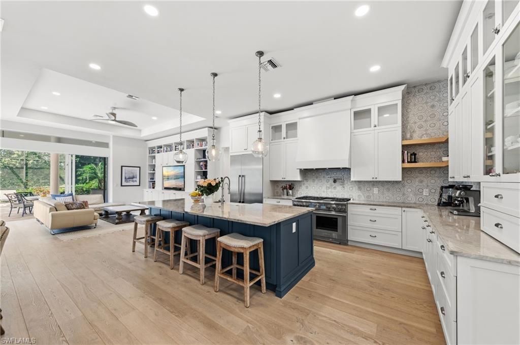 9235 The Ln , Naples, FL 34109 Photo