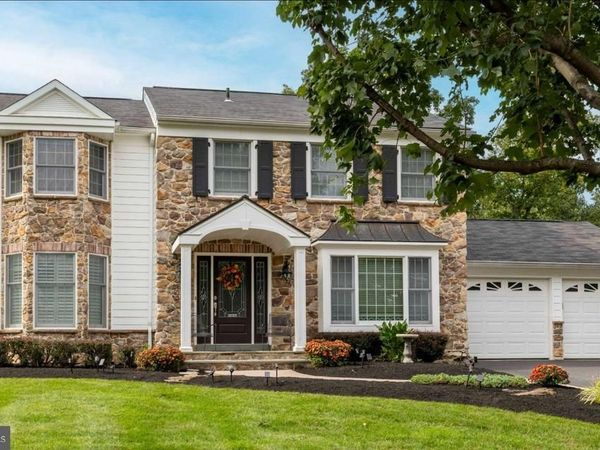 103 CANTERBURY LANE , LANSDALE, PA 19446