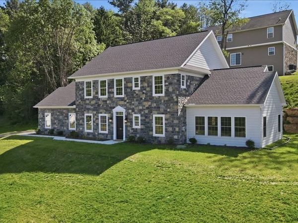 130 WOODBRIAR DRIVE , CHAMBERSBURG, PA 17202