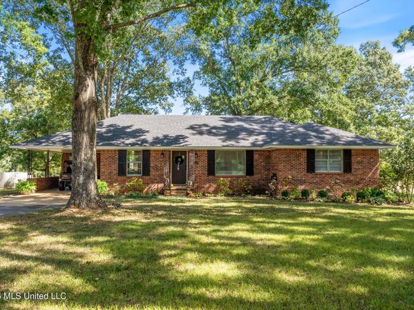 3407 Yellow Dog Road, Senatobia, MS 38668