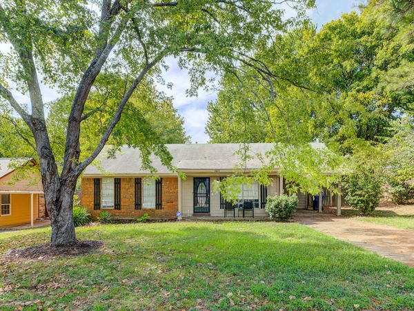 5671 Winterwood Drive, Horn Lake, MS 38637