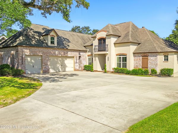 7296 Camellia Court, Pass Christian, MS 39571