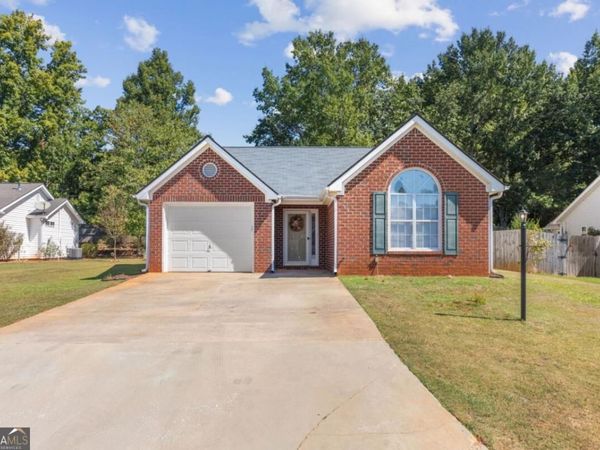 11 Santa Rosa Way, Newnan, GA 30265