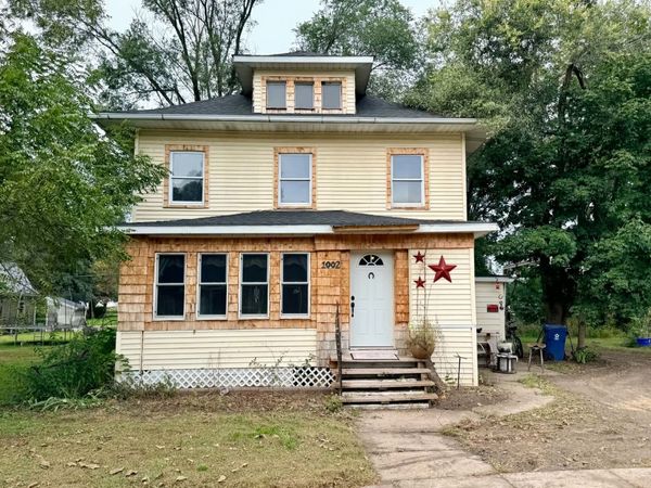 1002 Locust Street , Thomson, IL 61285