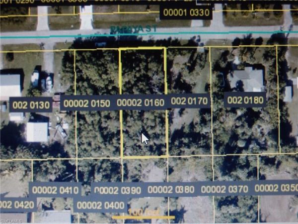 3631 Papaya ST , ST. JAMES CITY, FL 33956