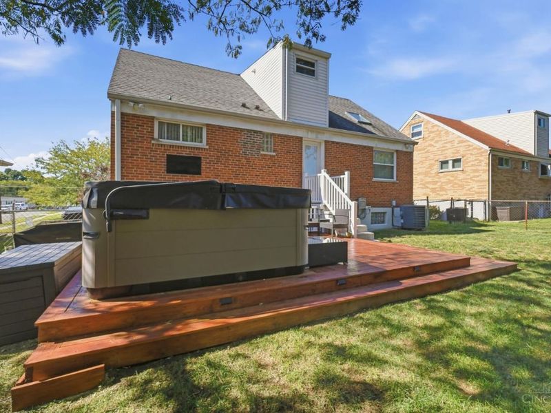 670 Libbejo Drive, Delhi Township, OH 45233 Photo 38