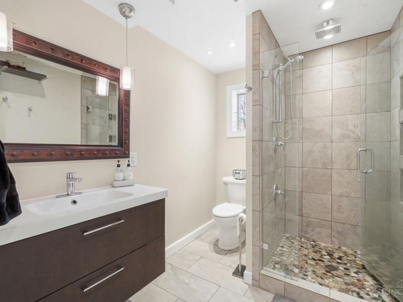 670 Libbejo Drive, Delhi Township, OH 45233 Photo 6