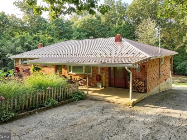 5400 LEWISBERRY ROAD , DOVER, PA 17315