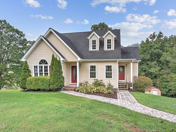 397 Crossroads Place, Lebanon, VA 24266