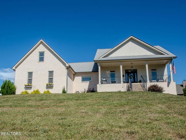 629 Winding Creek Way, Walland, TN 37886