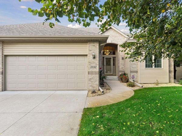 10162 Chestnut Circle N, Brooklyn Park, MN 55443