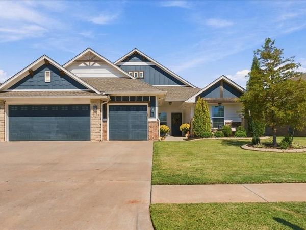 2709 SE 20th Circle, Moore, OK 73160
