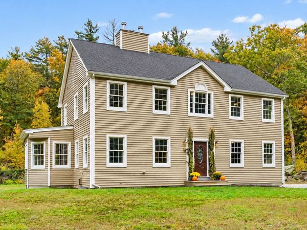 208 Sw Main St, Douglas, MA 01516