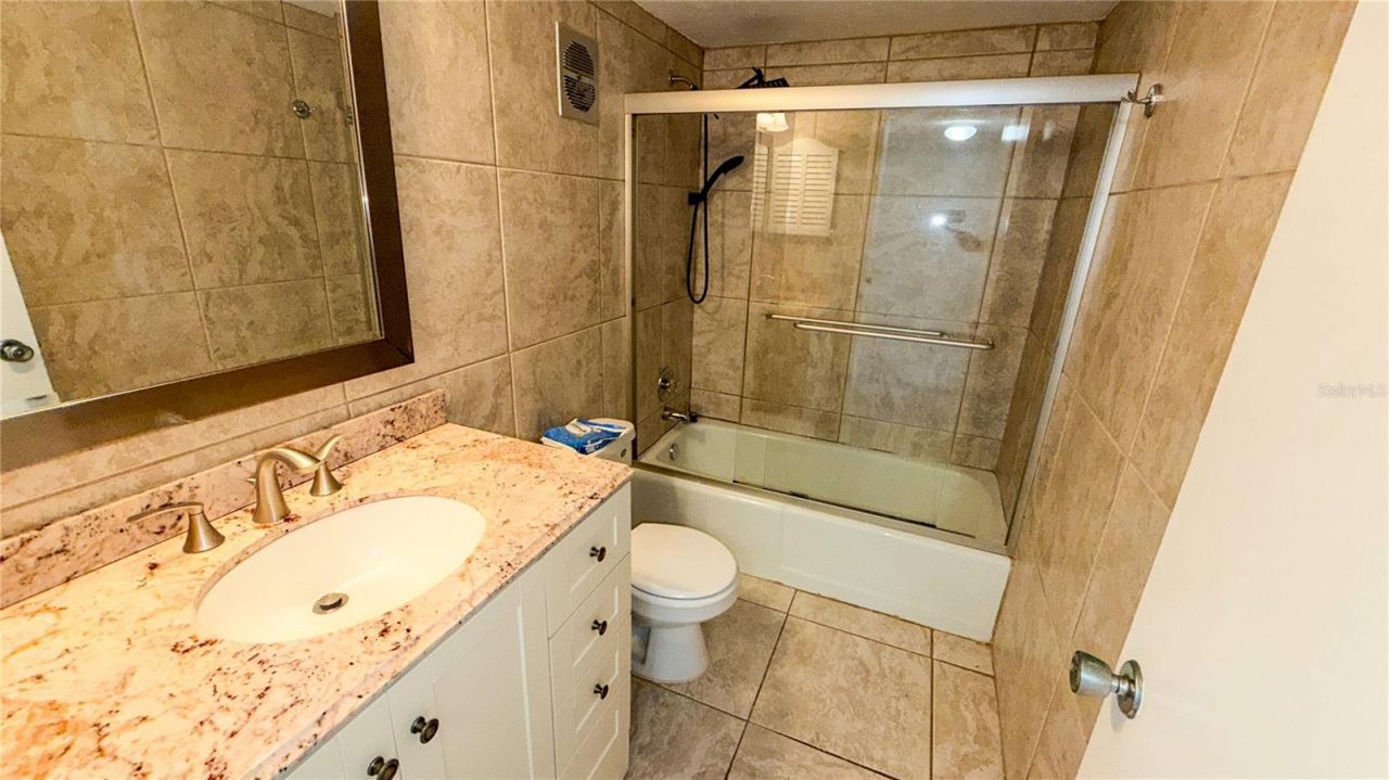 2920 Clark Road, Unit 204, Sarasota, FL 34231 Photo
